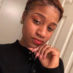 Meet your Posher, Tiffany